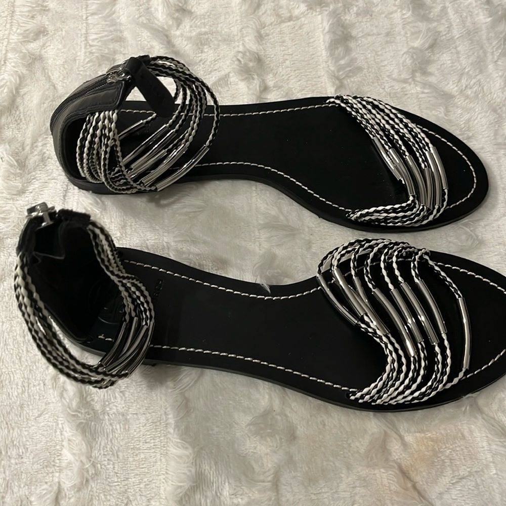 Tory Burch Mignon Rings Black with Silver Ankle Strap Sandals Size 9.5 NWT